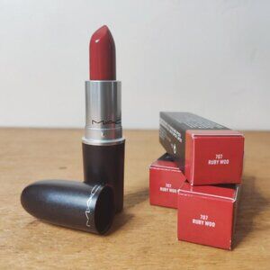 MAC Retro Matte Lipstick Ruby Woo 707